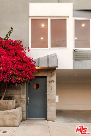 691 Mildred Avenue 2, Los Angeles, CA 90291