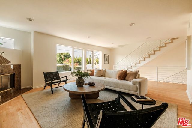 691 Mildred Avenue 2, Los Angeles, CA 90291