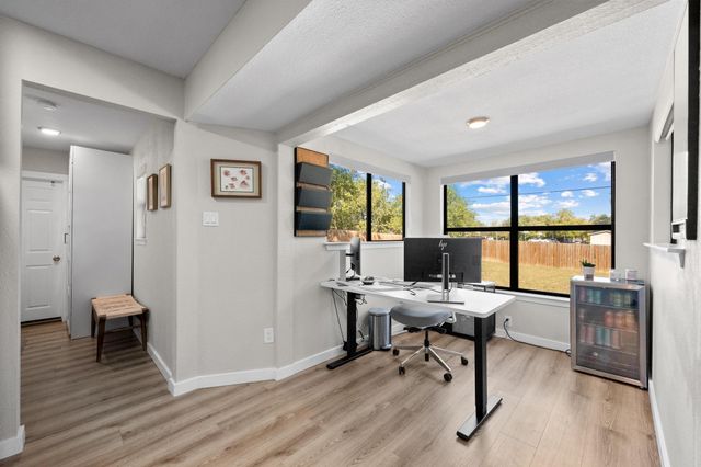 1006 Hollybluff ST, Austin, TX 78753