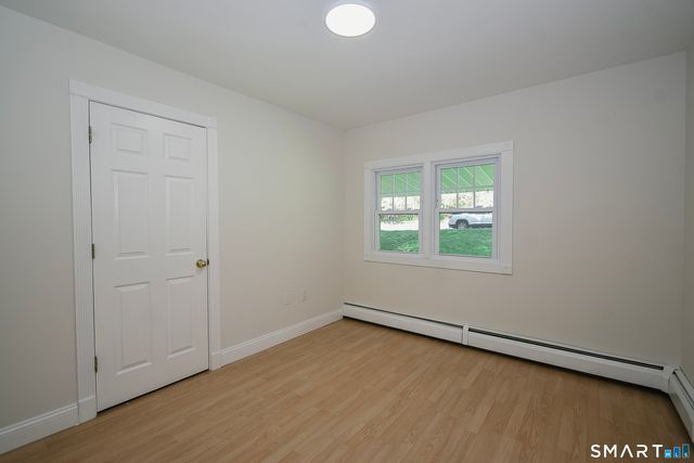 12 Crane Place, Simsbury, CT 06070