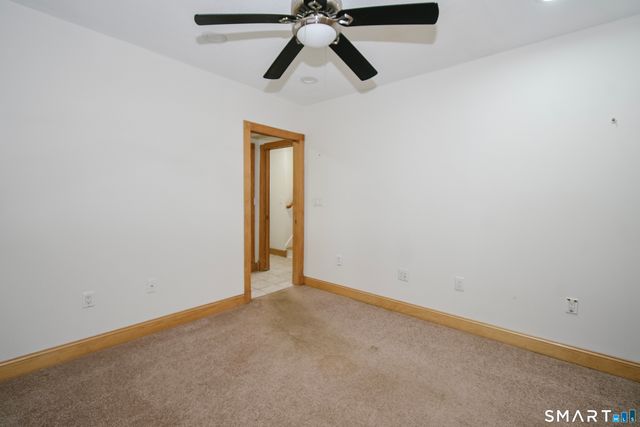 12 Crane Place, Simsbury, CT 06070
