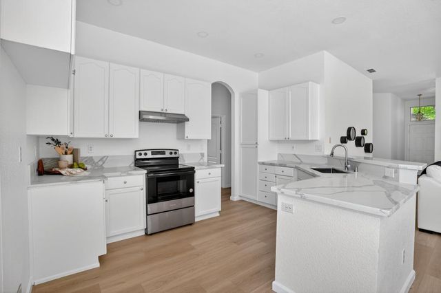 2313 Dinwiddie Way, Elk Grove, CA 95758