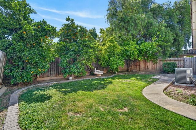 2313 Dinwiddie Way, Elk Grove, CA 95758