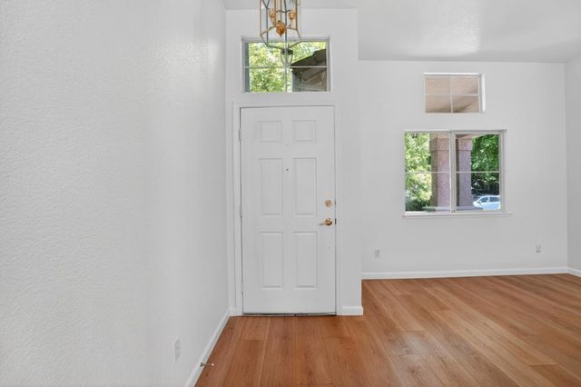2313 Dinwiddie Way, Elk Grove, CA 95758