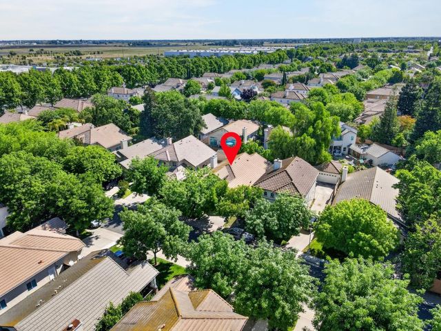 2313 Dinwiddie Way, Elk Grove, CA 95758