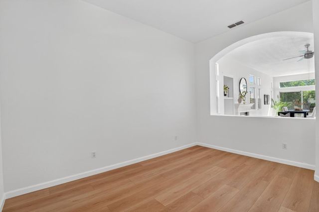 2313 Dinwiddie Way, Elk Grove, CA 95758