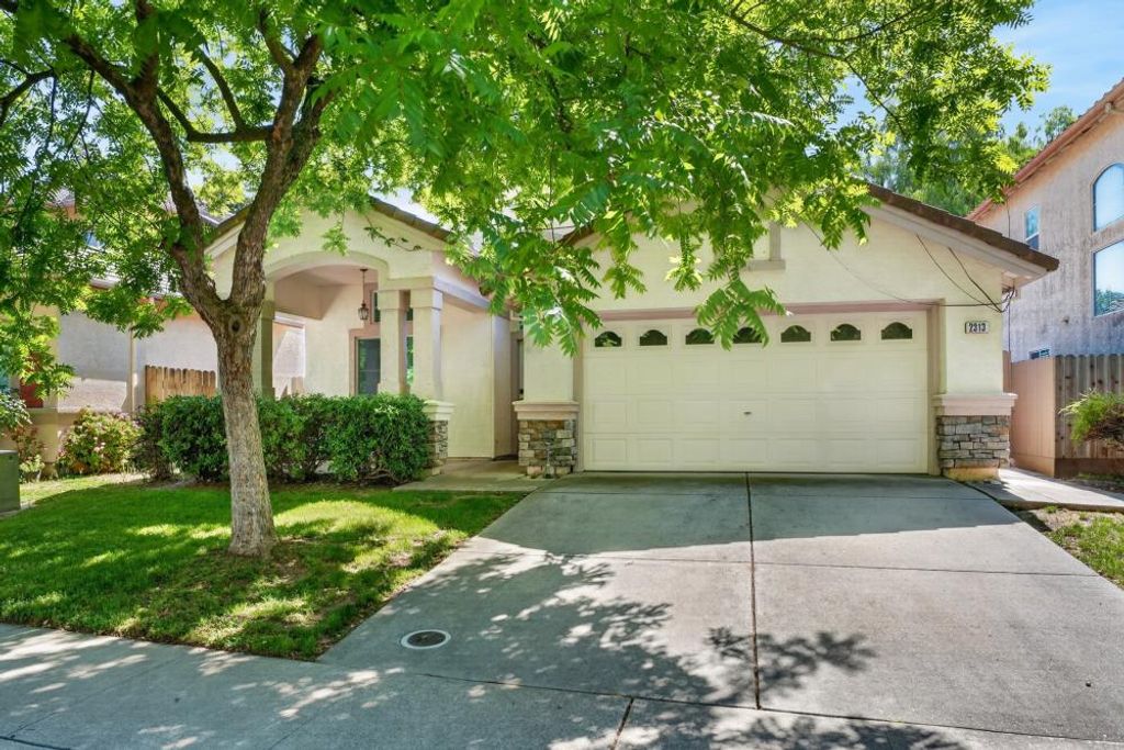 2313 Dinwiddie Way, Elk Grove, CA 95758