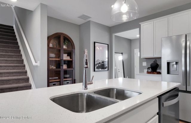 260 Ardmore Crossing Dr, Shelbyville, KY 40065