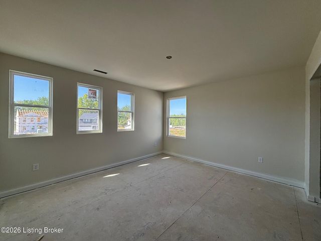 260 Ardmore Crossing Dr, Shelbyville, KY 40065