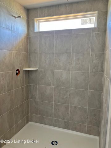260 Ardmore Crossing Dr, Shelbyville, KY 40065