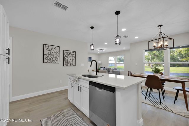 4646 HUNT Street, Jacksonville, FL 32254