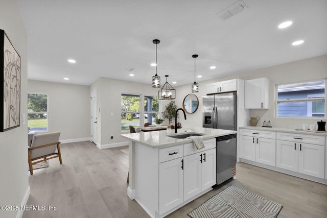 4646 HUNT Street, Jacksonville, FL 32254