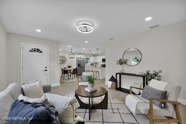 4646 HUNT Street, Jacksonville, FL 32254