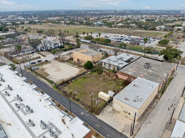 815 quitman, San Antonio, TX 78208