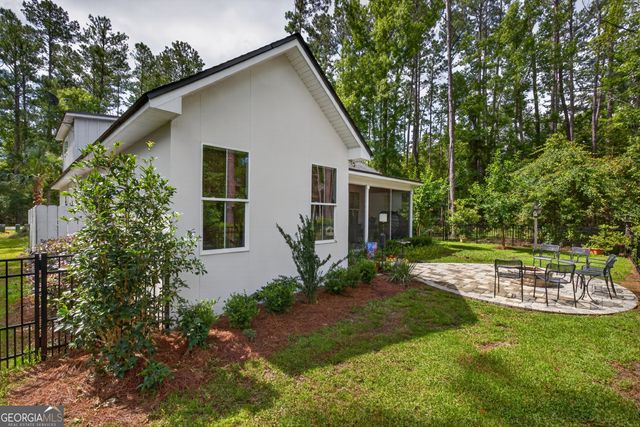 218 Eagle Crest Drive, Waverly, GA 31565