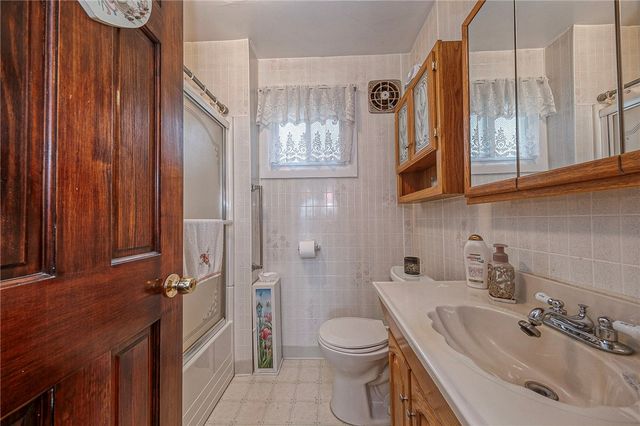 425 California Ave, Monroeville, PA 15146
