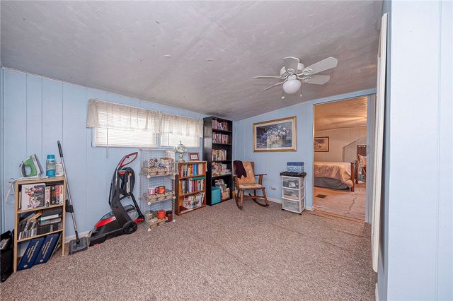 425 California Ave, Monroeville, PA 15146