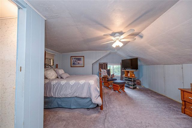 425 California Ave, Monroeville, PA 15146