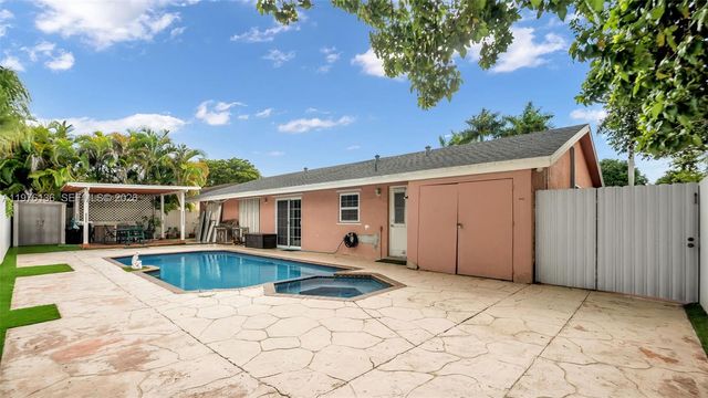13971 SW 109th St, Miami, FL 33186