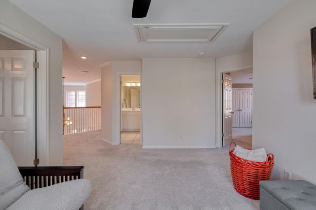 8221 Fern Bluff Ave, Round Rock, TX 78681