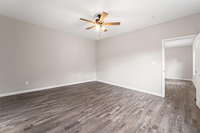 2102 Kings View Loop, Seymour, TN 37865