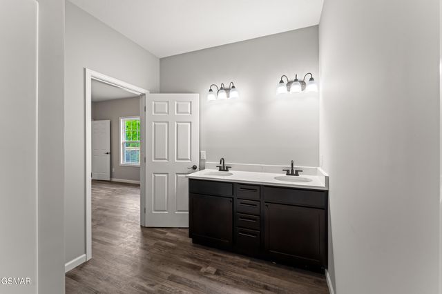 2102 Kings View Loop, Seymour, TN 37865