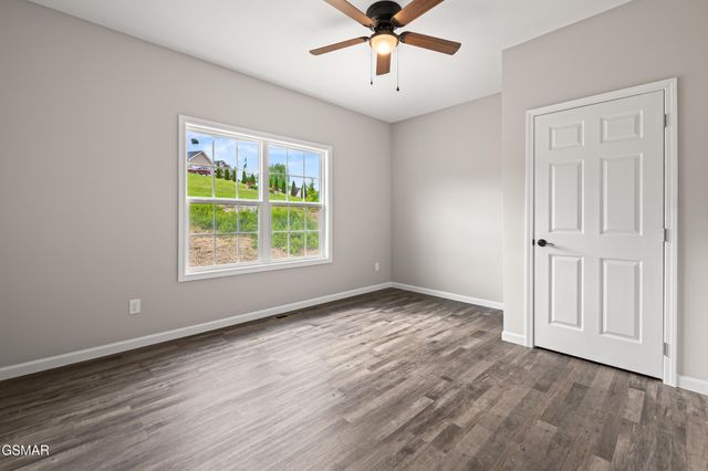 2102 Kings View Loop, Seymour, TN 37865