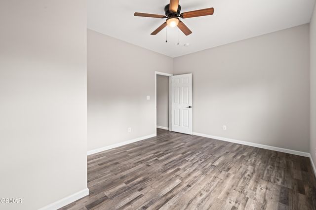 2102 Kings View Loop, Seymour, TN 37865