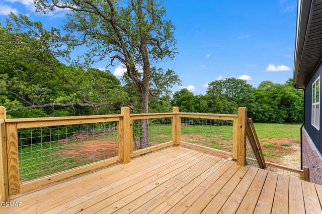 2102 Kings View Loop, Seymour, TN 37865
