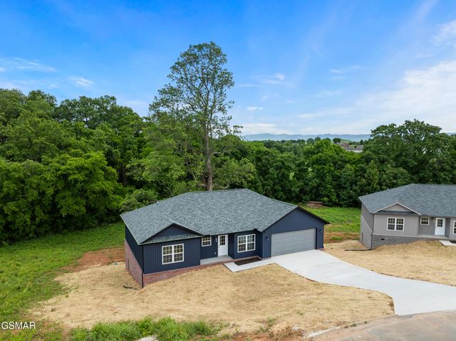 2102 Kings View Loop, Seymour, TN 37865