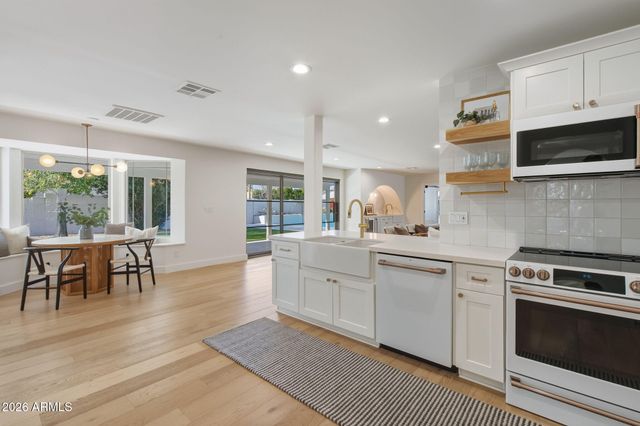 8538 E SAN LORENZO Drive, Scottsdale, AZ 85258