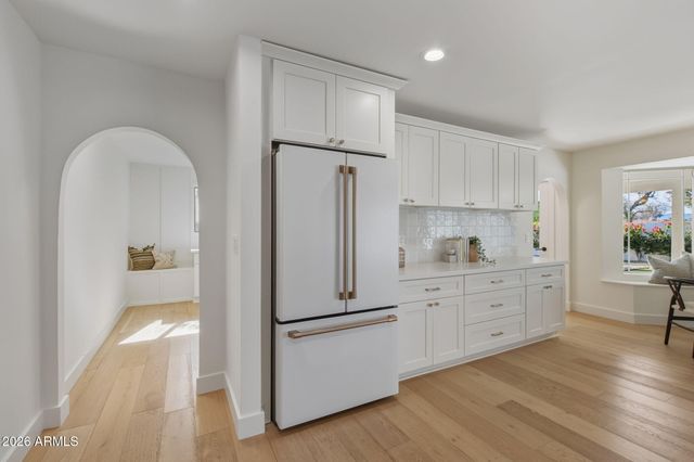 8538 E SAN LORENZO Drive, Scottsdale, AZ 85258