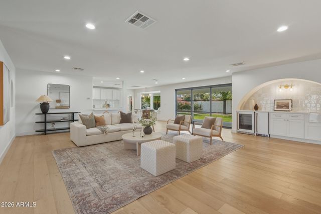 8538 E SAN LORENZO Drive, Scottsdale, AZ 85258