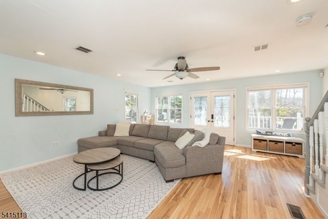 15 Orange Trl, Denville Twp., NJ 07834