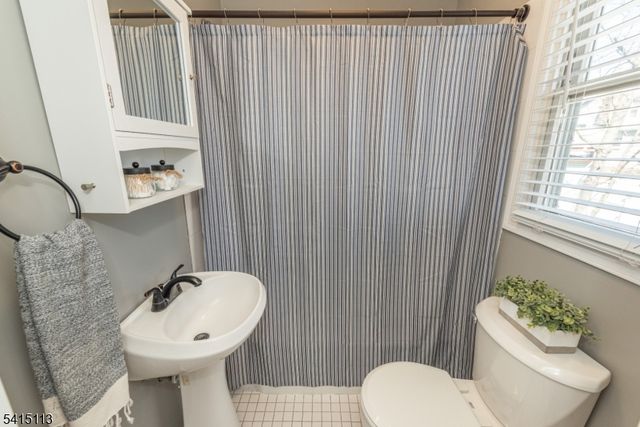 15 Orange Trl, Denville Twp., NJ 07834