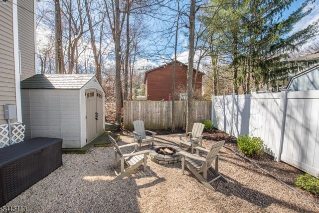 15 Orange Trl, Denville Twp., NJ 07834