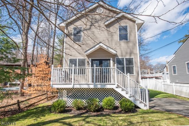 15 Orange Trl, Denville Twp., NJ 07834