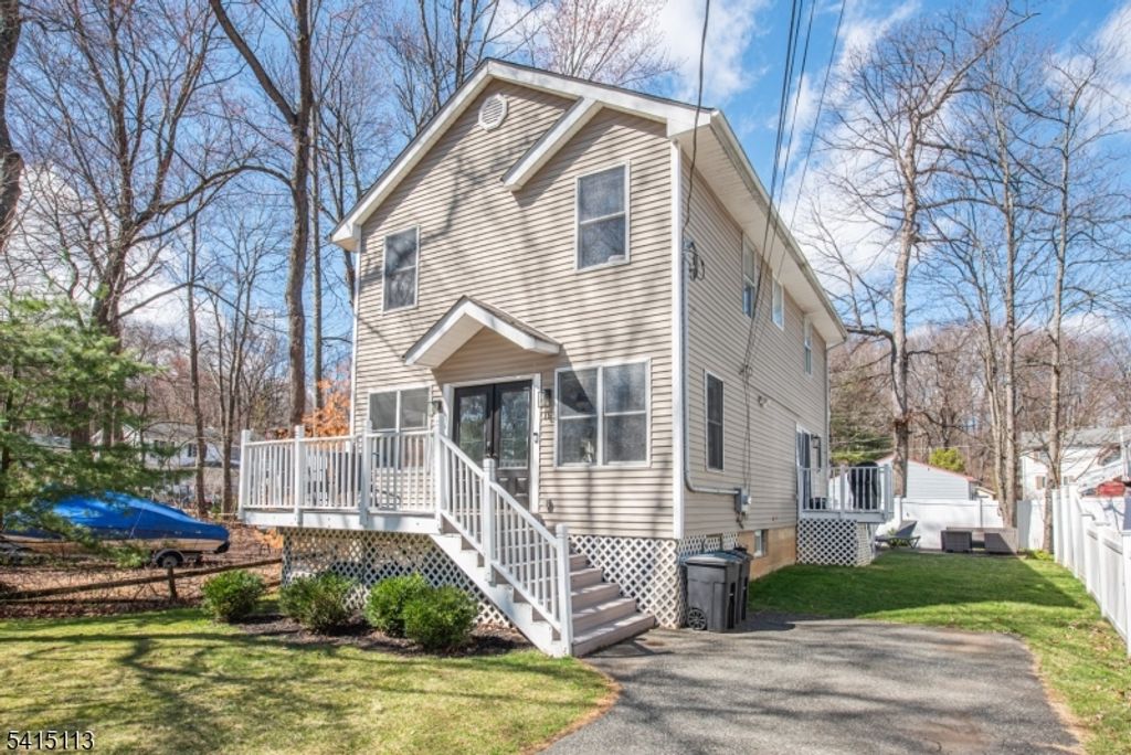 15 Orange Trl, Denville Twp., NJ 07834