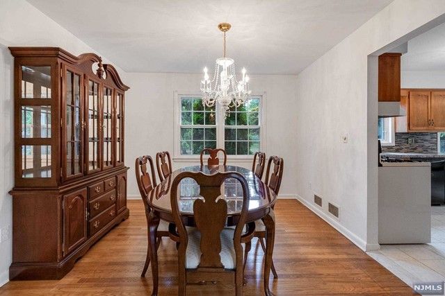 58 Crescent Avenue, Waldwick, NJ 07463