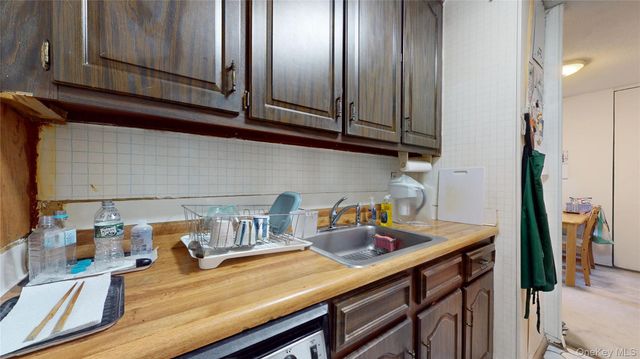 118-17 Union Turnpike 7D, Forest Hills, NY 11375