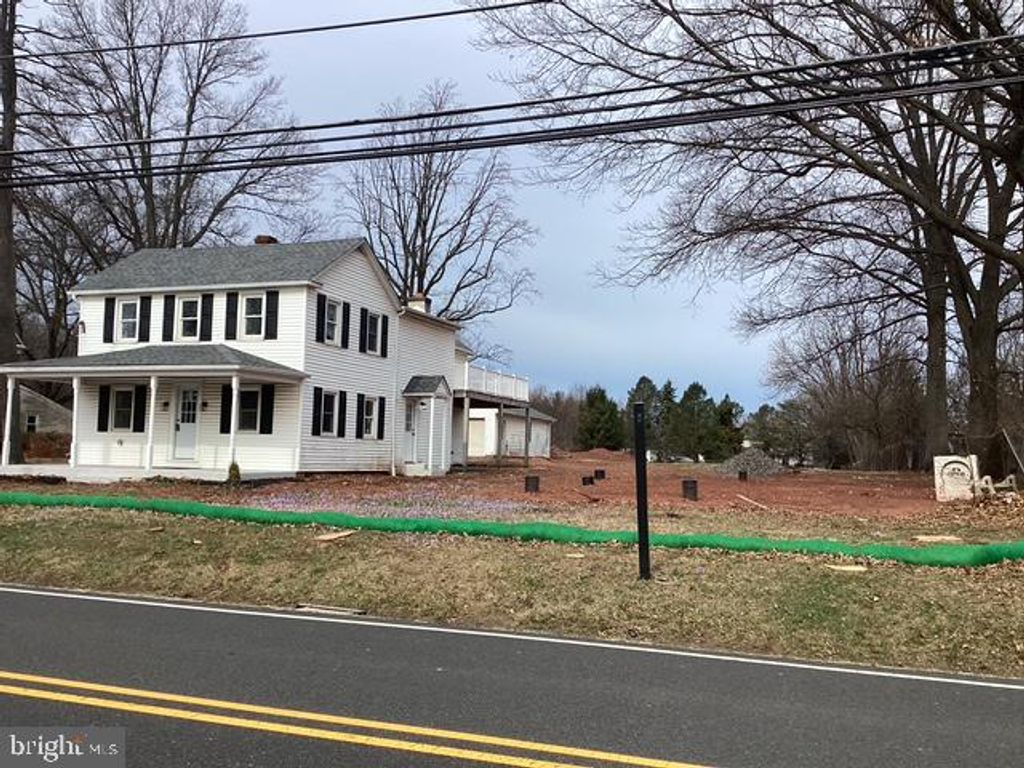 181 W 7TH AVE, Trappe, PA 19426