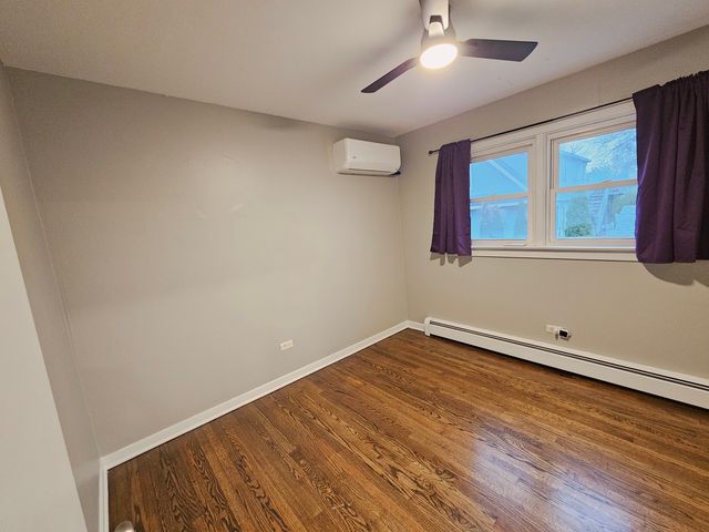 311 Maple Avenue 2, Downers Grove, IL 60515