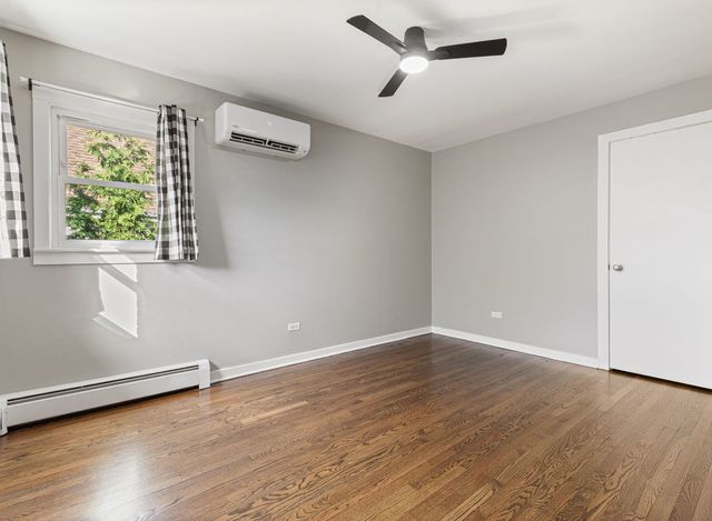 311 Maple Avenue 2, Downers Grove, IL 60515