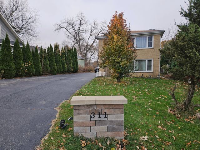 311 Maple Avenue 2, Downers Grove, IL 60515