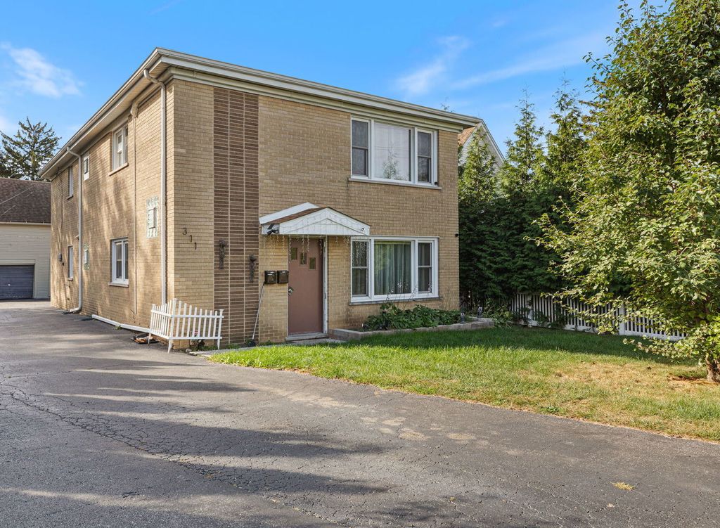 311 Maple Avenue 2, Downers Grove, IL 60515