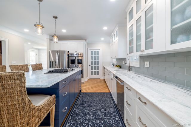 166 Princeton Road, Rockville Centre, NY 11570