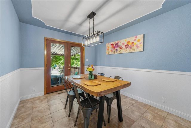 12139 Rough And Ready Hwy, Grass Valley, CA 95945