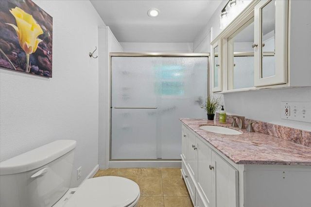 12139 Rough And Ready Hwy, Grass Valley, CA 95945