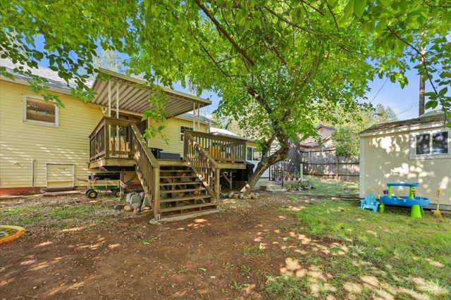 12139 Rough And Ready Hwy, Grass Valley, CA 95945