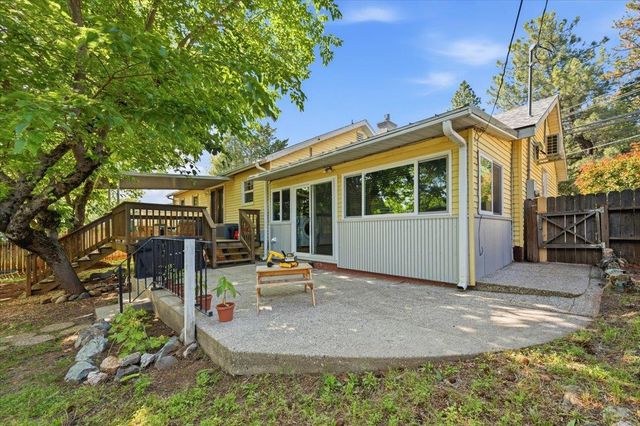12139 Rough And Ready Hwy, Grass Valley, CA 95945